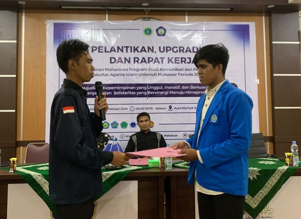 Himaprodi KPI Unismuh Makassar Gelar Pelantikan, Ketua Prodi Dorong Penguatan Visi Misi Program Lewat Optimalisasi Organisasi
