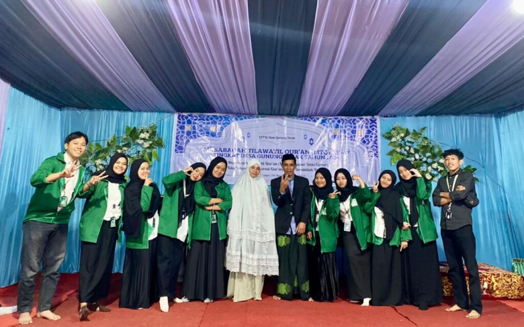 Mahasiswa KKN UINAM Posko 5 Desa Gunung Perak Turut Andil Dalam Kegiatan Musabaqah Tilawatil Qur’anTingkat Desa Tahun 2024 yang Ke 74.