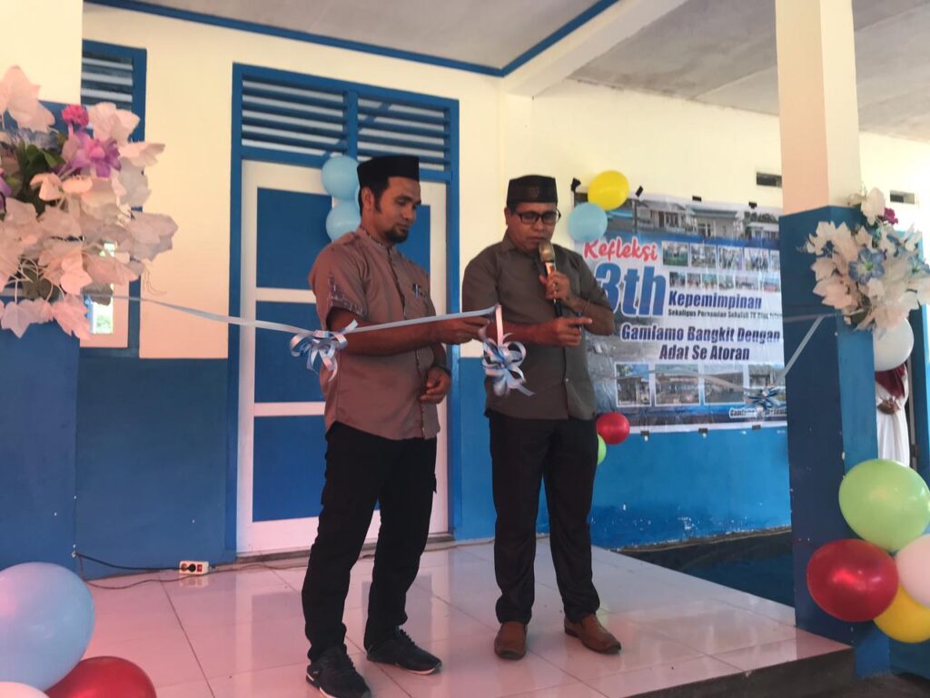 Desa Gamlamo Rayakan Tiga Tahun Kepemimpinan Sofyan Umar Dengan Semangat “Gamlamo Bangkit dengan Adat Siatorang”