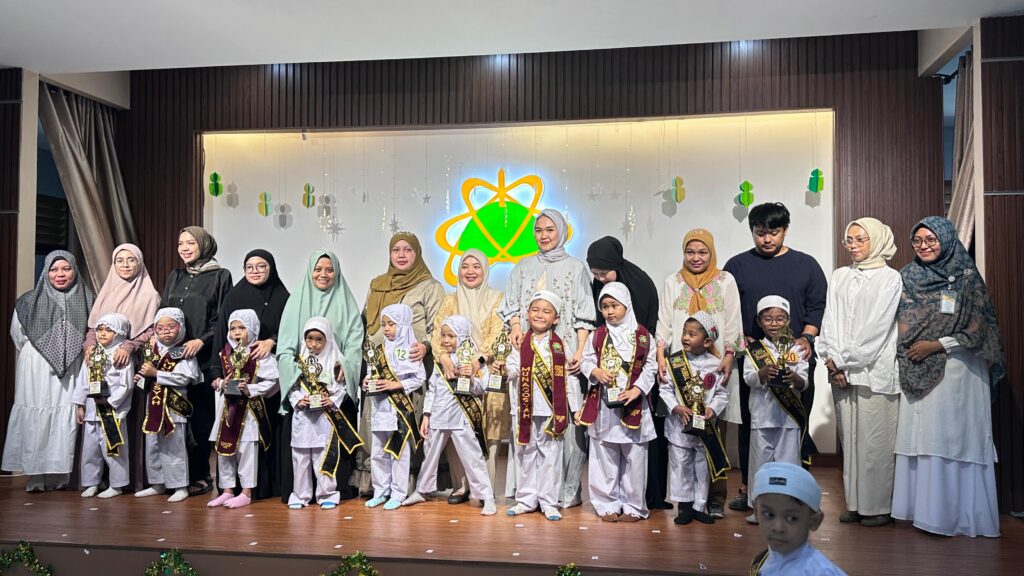Kegiatan Hubbul Qur’an: Anak Didik TK Islam Athira Bukit Baruga Membanggakan Orang Tua
