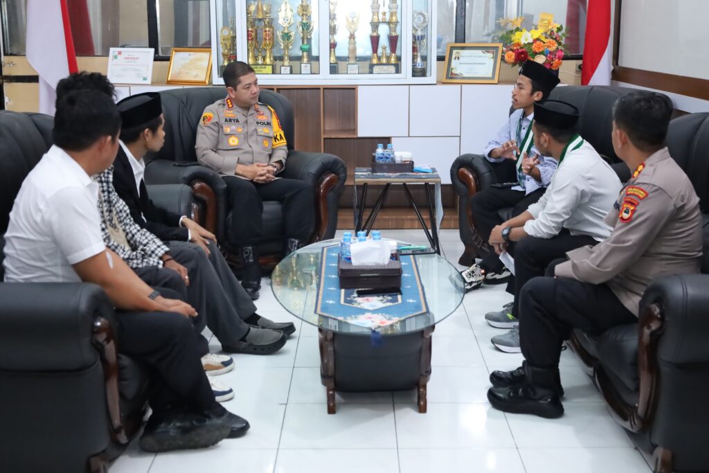 Polrestabes Terima Hangat Audiensi KAMMI Makassar: Bicarakan Seperti Apa Idealnya Keamanan Kota Dunia