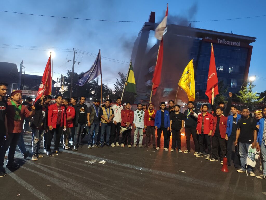 Mahasiswa Aliansi Cipayung Plus Gelar Aksi di Makassar, Desak Reformasi Polri dan DPR