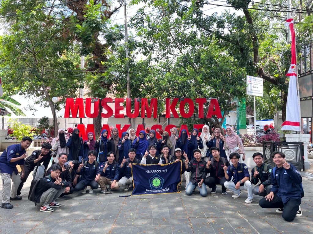 Mahasiswa KPI Unismuh Studi Media ke Museum Kota Makassar