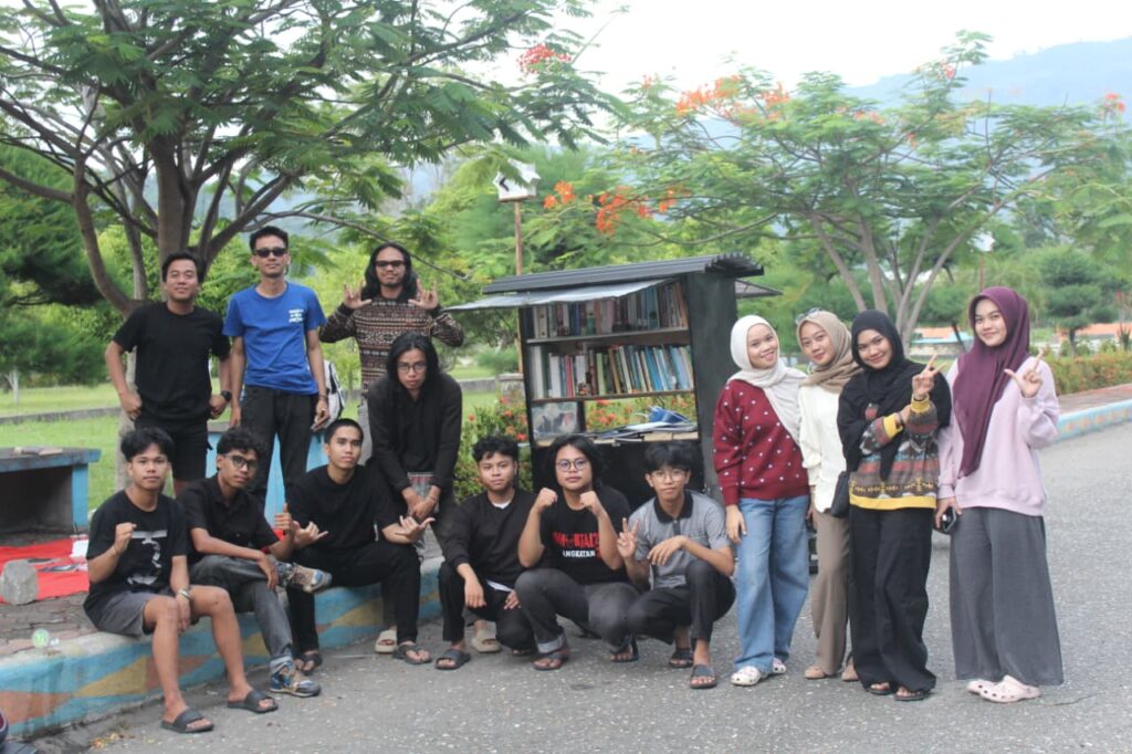 Tenggara Reading House Dorong Budaya Baca di Kolaka Utara Lewat Gerobak Baca