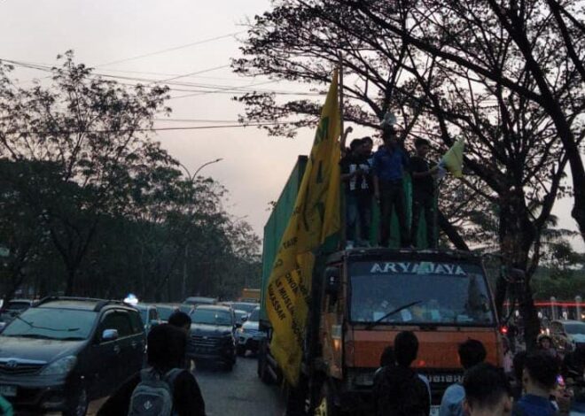 PMII Rayon Ekonomi UMI Turun ke Jalan, Evaluasi Kepemimpinan Prabowo-Gibran