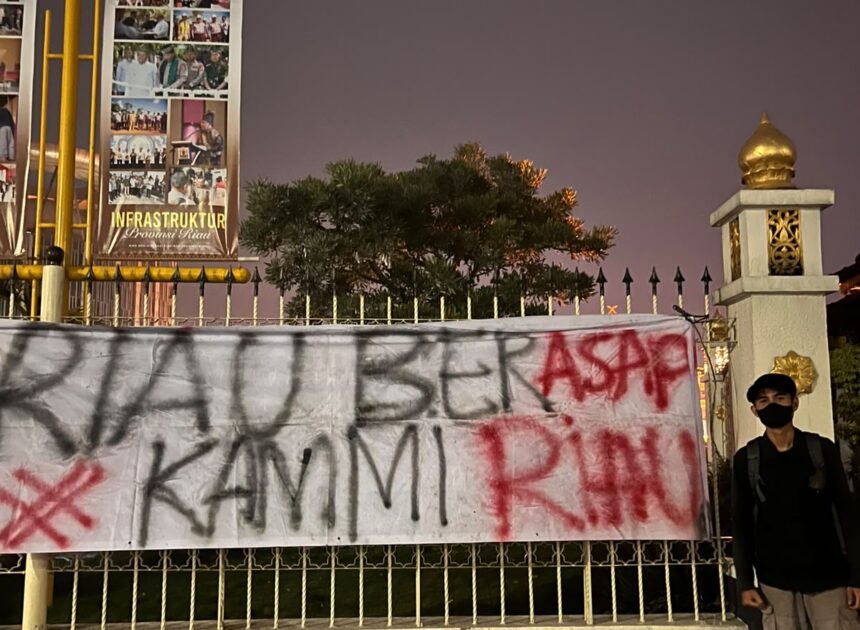 KAMMI RIAU Desak  Presiden Cabut Izin Korporasi Pelaku Karhutla, Nilai PLT GUBERNUR Riau dan DPRD Gagal Atasi KRISIS Asap