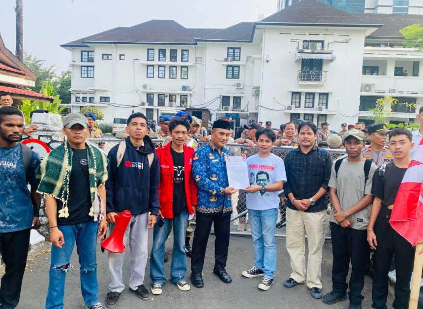 Hari Sumpah Pemuda 2026, GMNI Makassar Gelar Aksi di Balai Kota, Soroti Darurat Kriminalitas AnakMAKASSAR